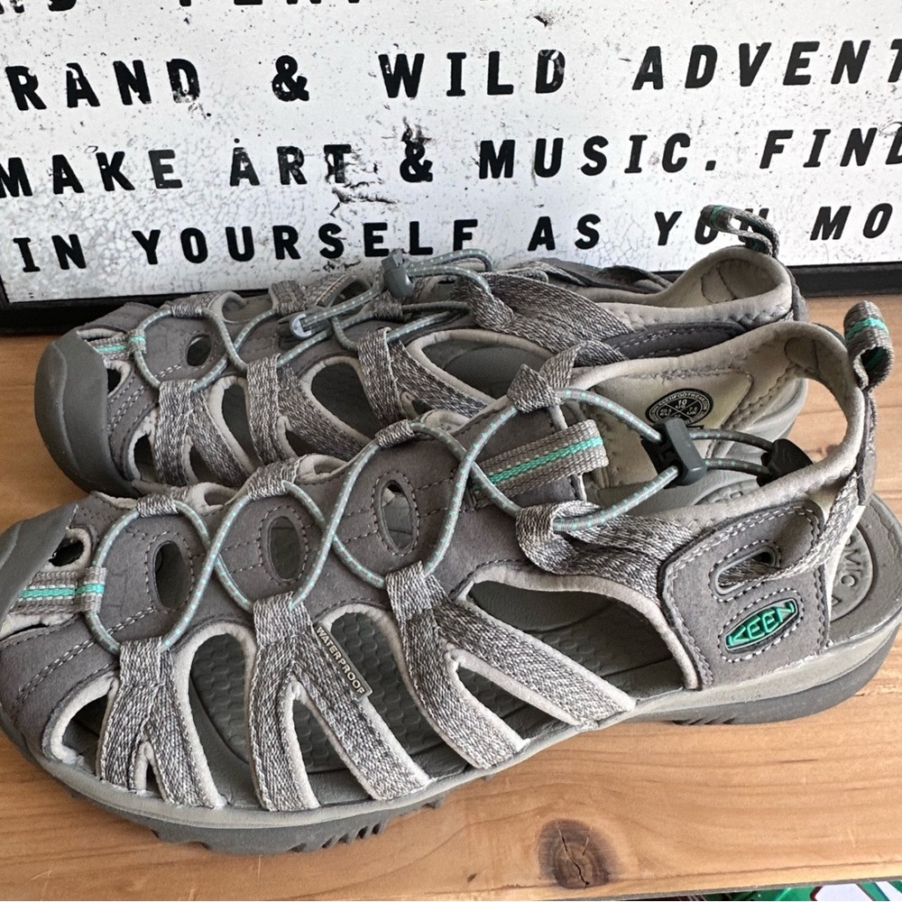 Keen Whisper Closed Toe Waterproof Hiking Sandal Size 10